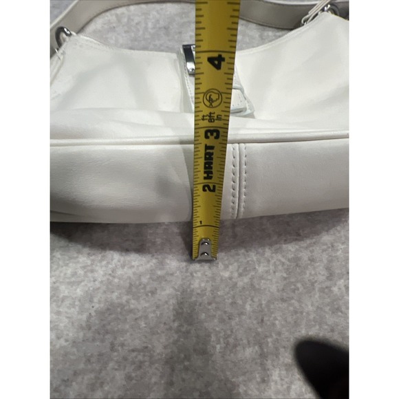 Vintage Tignanello Cream Leather Small Handbag EUC Mini - Picture 7 of 10